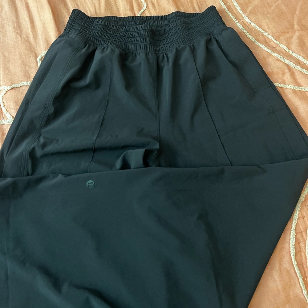 Lulu lemon wide leg flair breathable joggers